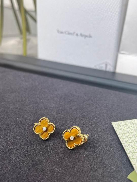 Van Cleef & Arpels earring 11lyh19